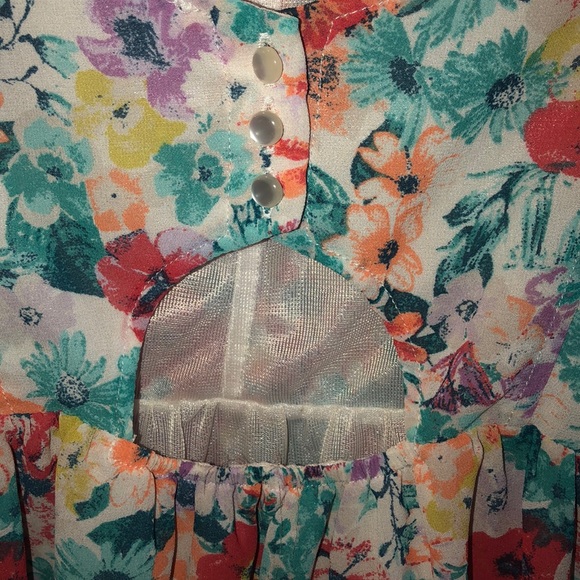 American Rag Floral Tank - Picture 5 of 5